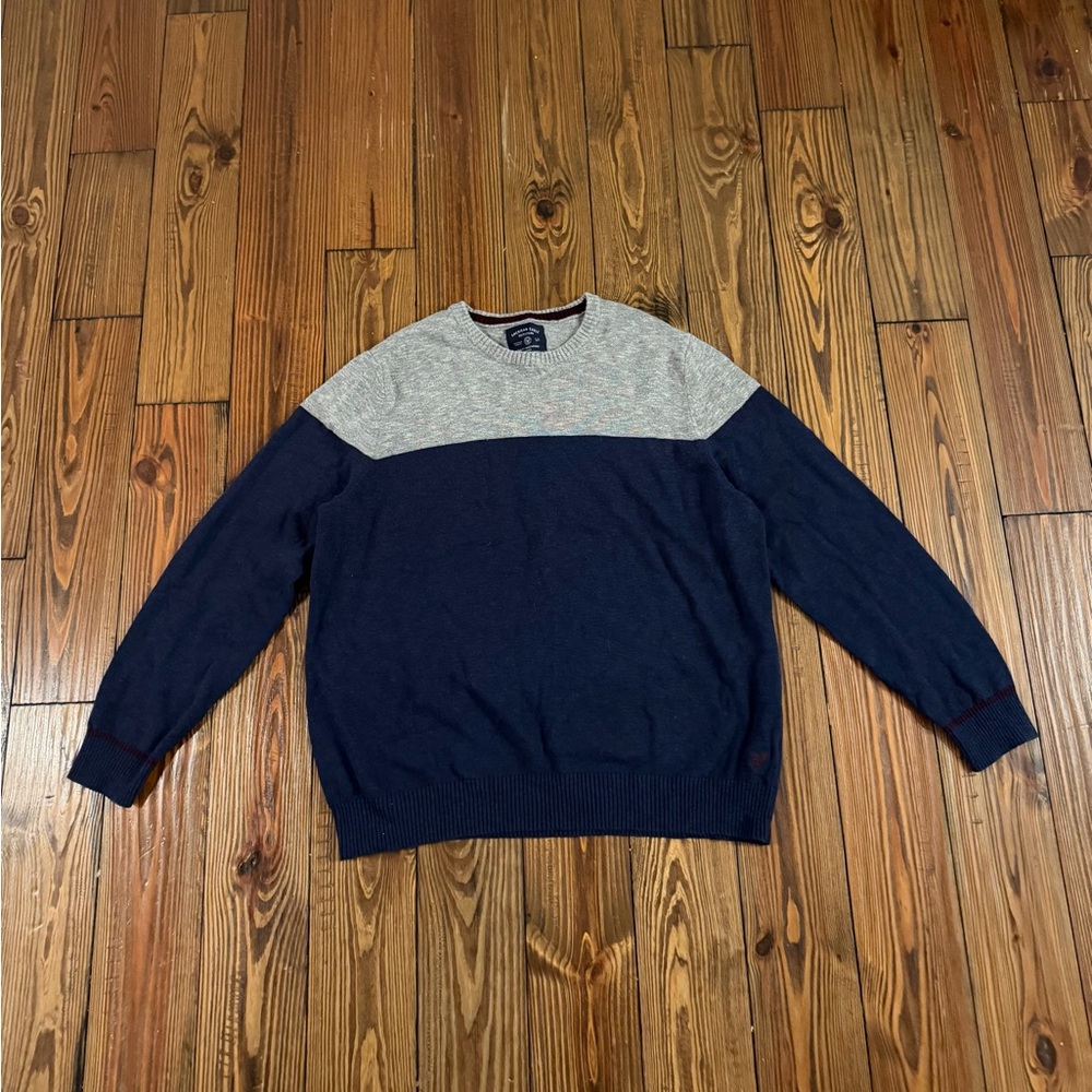 American Eagle Outfitters Navy and Gray Crewneck Sweater